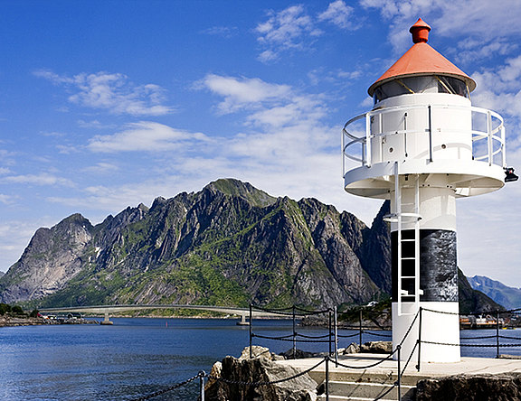 moser-reisen-reise-norwegen-lofoten-leuchtturm-k3.jpg  